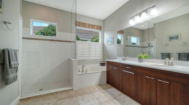 1718 86TH STREET NW, Bradenton, FL 34209