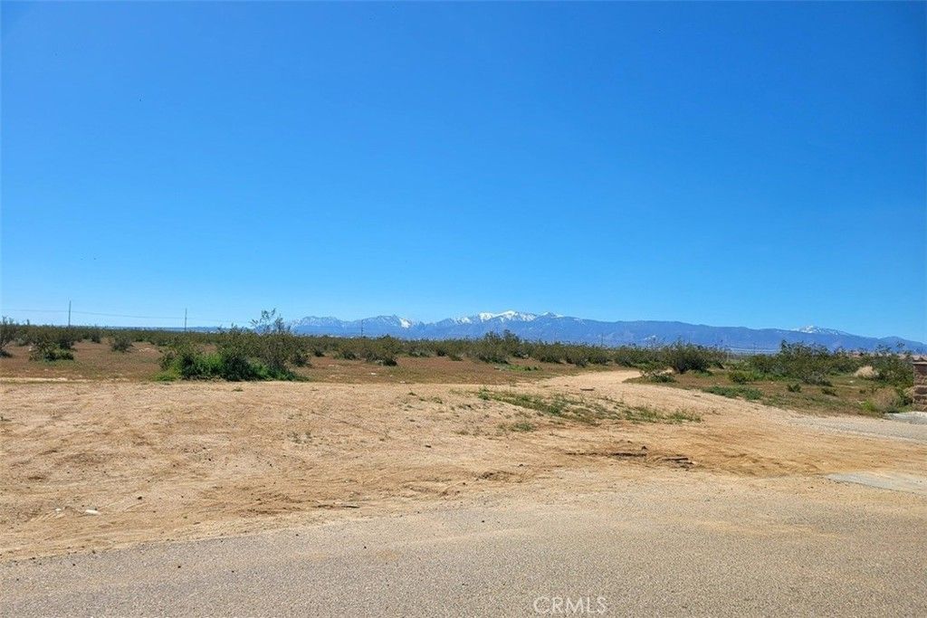 Image 20 of property listing at 5 Palmdale, Adelanto, CA 92301