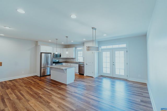 528 TRAILSIDE DR, Charlottesville, VA 22911