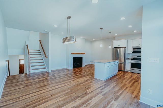 528 TRAILSIDE DR, Charlottesville, VA 22911