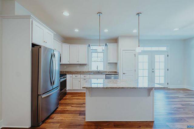528 TRAILSIDE DR, Charlottesville, VA 22911