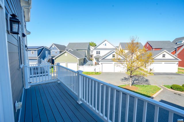 528 TRAILSIDE DR, Charlottesville, VA 22911