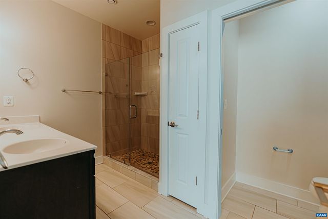 528 TRAILSIDE DR, Charlottesville, VA 22911