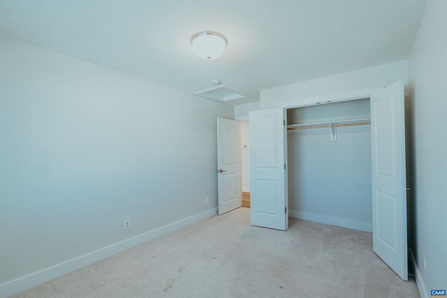 528 TRAILSIDE DR, Charlottesville, VA 22911