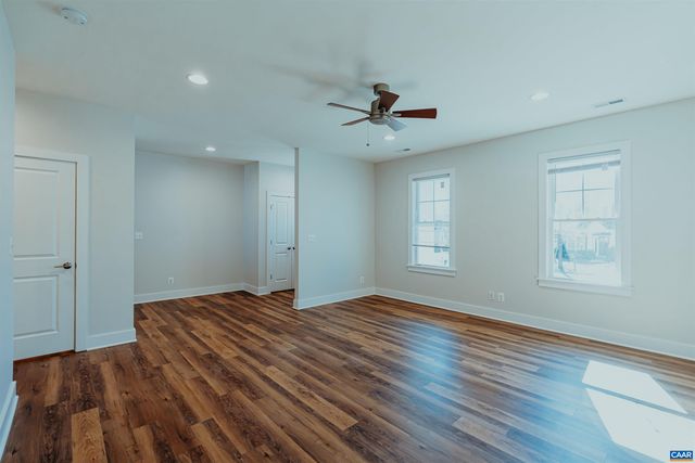 528 TRAILSIDE DR, Charlottesville, VA 22911