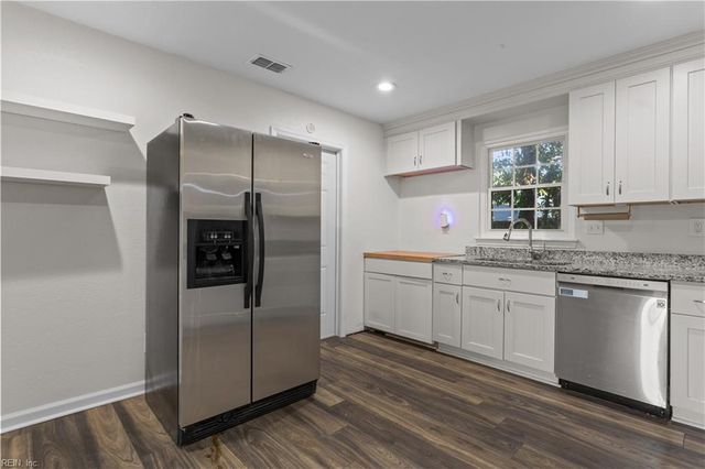 2920 Parapet CT, Chesapeake, VA 23323