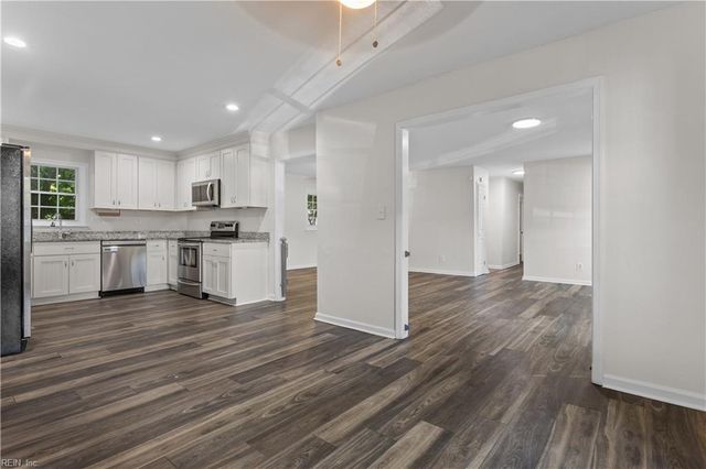 2920 Parapet CT, Chesapeake, VA 23323