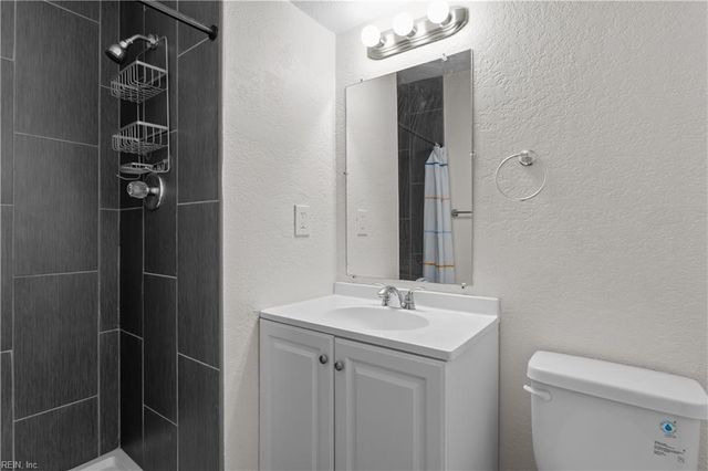 2920 Parapet CT, Chesapeake, VA 23323