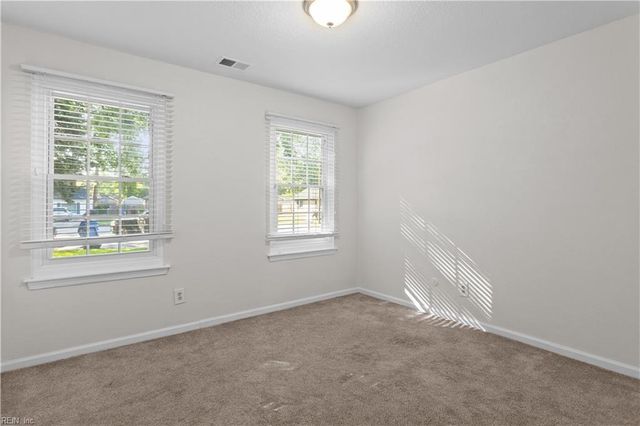 2920 Parapet CT, Chesapeake, VA 23323