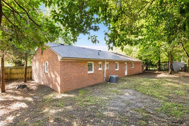 2920 Parapet CT, Chesapeake, VA 23323