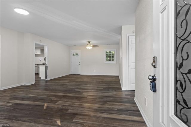 2920 Parapet CT, Chesapeake, VA 23323