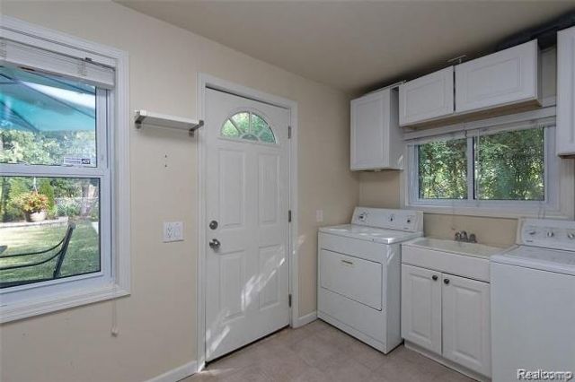 1805 Guthrie Avenue, Royal Oak, MI 48067