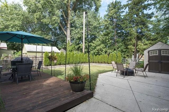 1805 Guthrie Avenue, Royal Oak, MI 48067