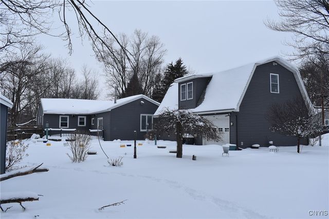 7620 Thompson Road, Cicero, NY 13212