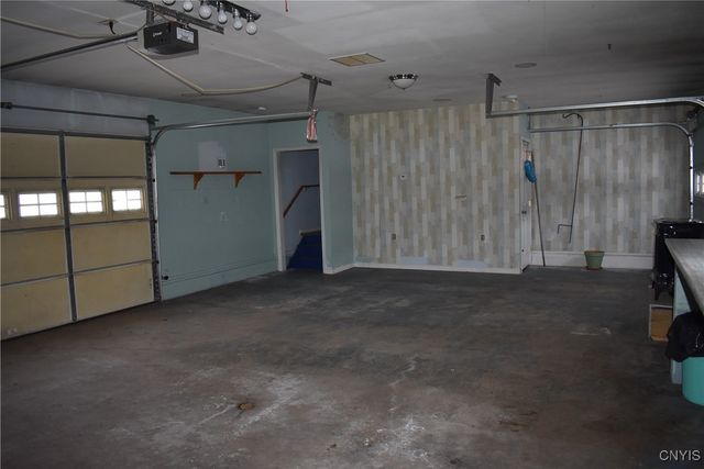 7620 Thompson Road, Cicero, NY 13212