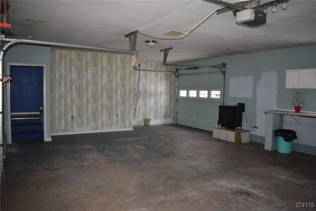 7620 Thompson Road, Cicero, NY 13212