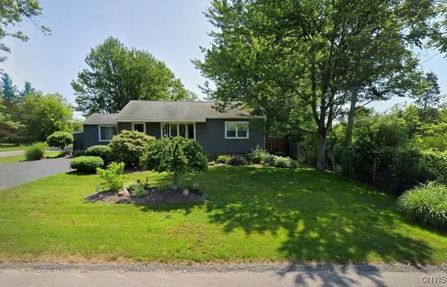 7620 Thompson Road, Cicero, NY 13212