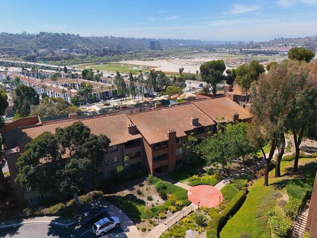 10425 Caminito Cuervo 209, San Diego, CA 92108
