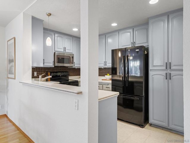 10425 Caminito Cuervo 209, San Diego, CA 92108