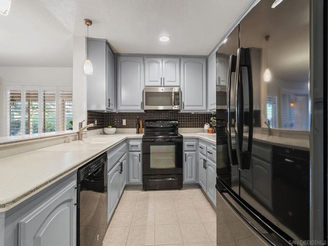 10425 Caminito Cuervo 209, San Diego, CA 92108