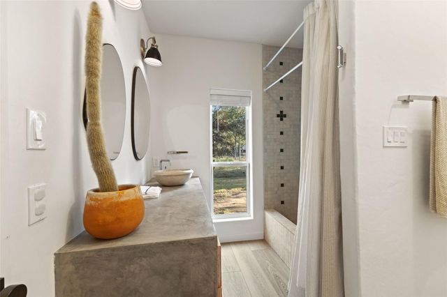 412 Rancho Grande DR, Wimberley, TX 78676