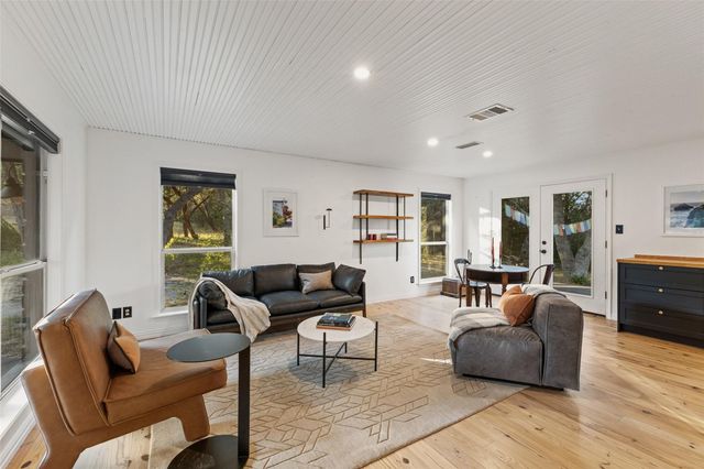 412 Rancho Grande DR, Wimberley, TX 78676