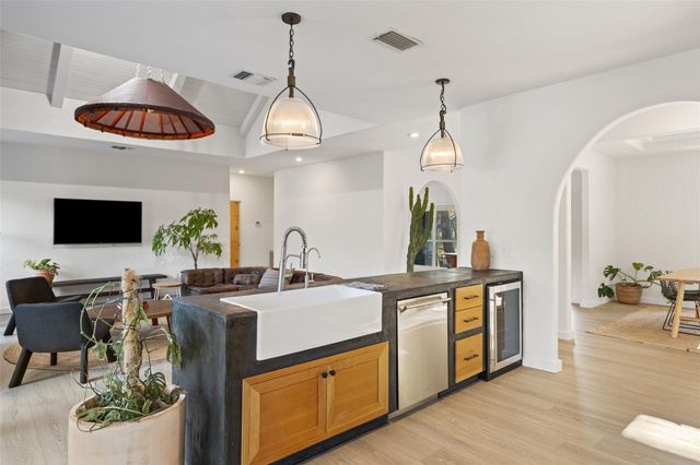 412 Rancho Grande DR, Wimberley, TX 78676