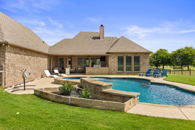 723 W Lee Avenue, Whitney, TX 76692