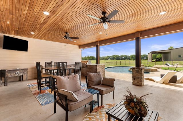 723 W Lee Avenue, Whitney, TX 76692