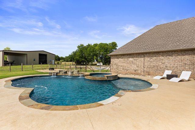 723 W Lee Avenue, Whitney, TX 76692