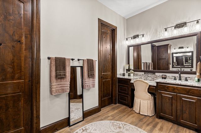 723 W Lee Avenue, Whitney, TX 76692