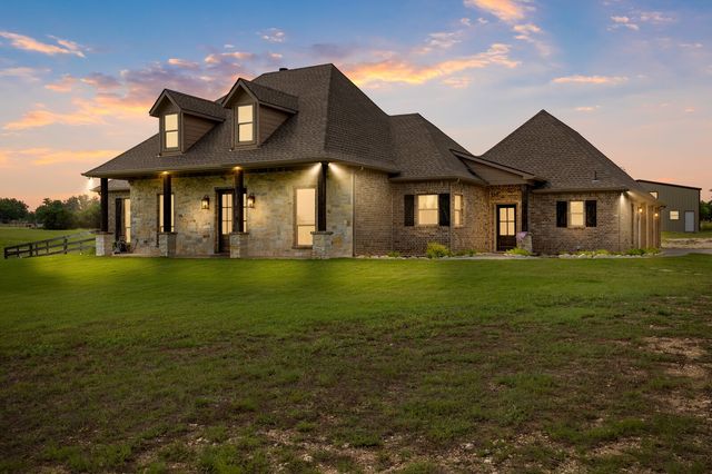 723 W Lee Avenue, Whitney, TX 76692