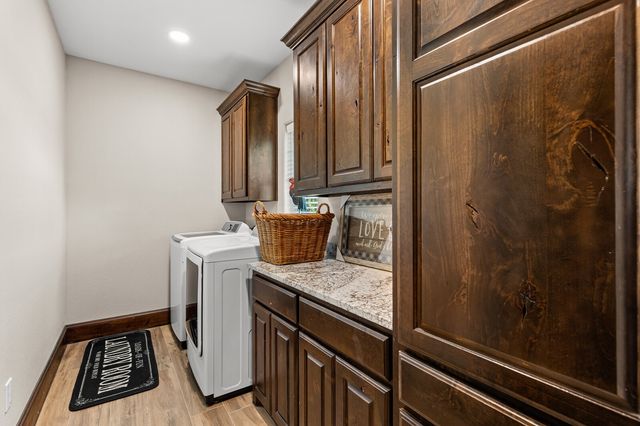 723 W Lee Avenue, Whitney, TX 76692