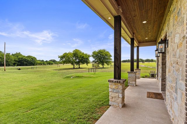 723 W Lee Avenue, Whitney, TX 76692