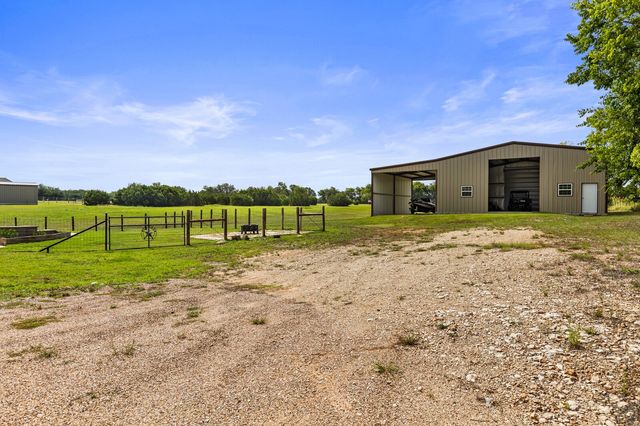 723 W Lee Avenue, Whitney, TX 76692