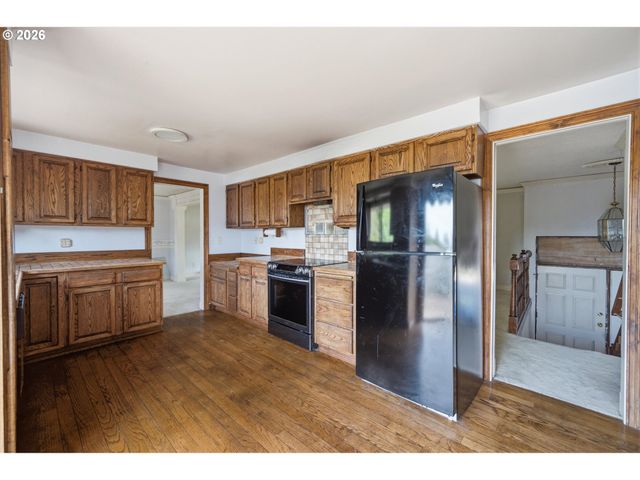 8530 Sw BIRCH St, Portland, OR 97223