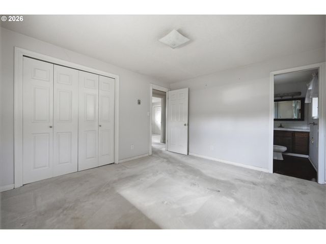 8530 Sw BIRCH St, Portland, OR 97223
