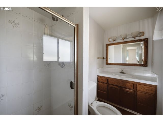 8530 Sw BIRCH St, Portland, OR 97223