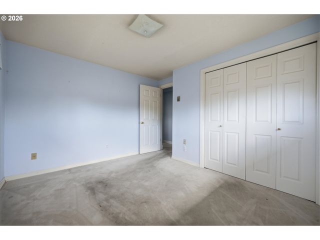 8530 Sw BIRCH St, Portland, OR 97223