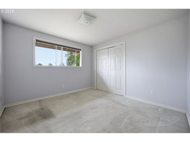 8530 Sw BIRCH St, Portland, OR 97223
