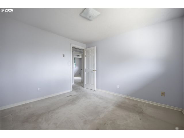8530 Sw BIRCH St, Portland, OR 97223