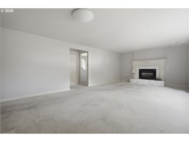 8530 Sw BIRCH St, Portland, OR 97223