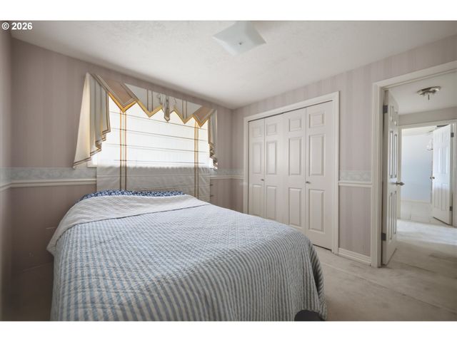 8530 Sw BIRCH St, Portland, OR 97223