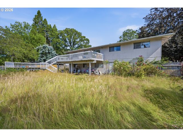 8530 Sw BIRCH St, Portland, OR 97223
