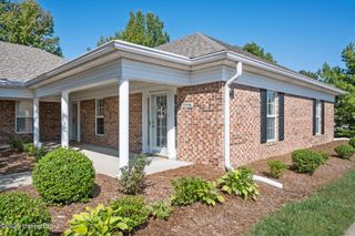 11114 Brookley Dr, Louisville, KY 40229