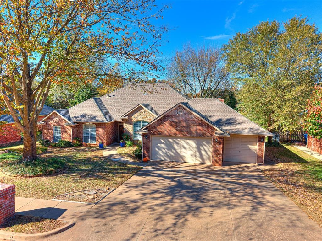 2625 Ashebriar Lane, Edmond, OK 73034