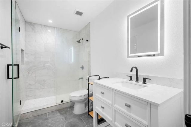 2129 N Pepper Street 101, Burbank, CA 91505