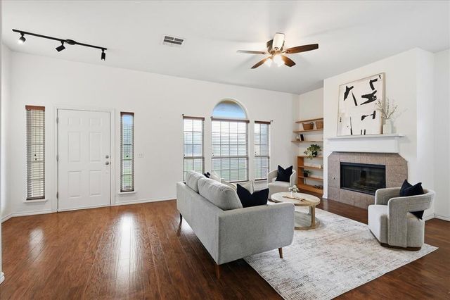 2213 NW 157th Street, Edmond, OK 73013