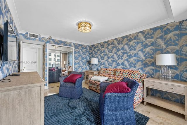 5225 Collins Ave 1519, Miami Beach, FL 33140