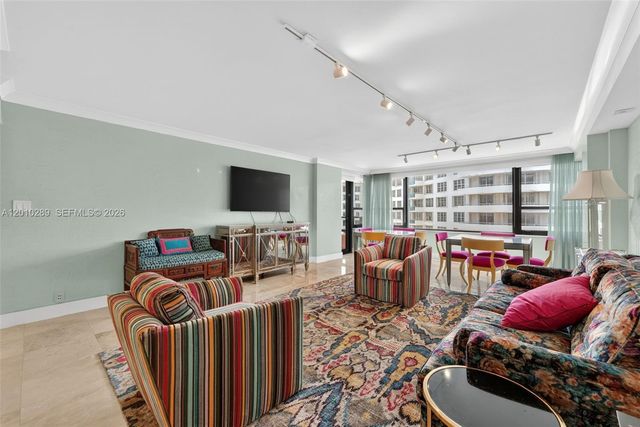 5225 Collins Ave 1519, Miami Beach, FL 33140